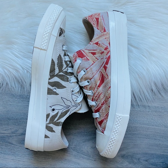 NWT Converse Chuck Taylor All Star Women’s Shoes - Picture 5 of 9